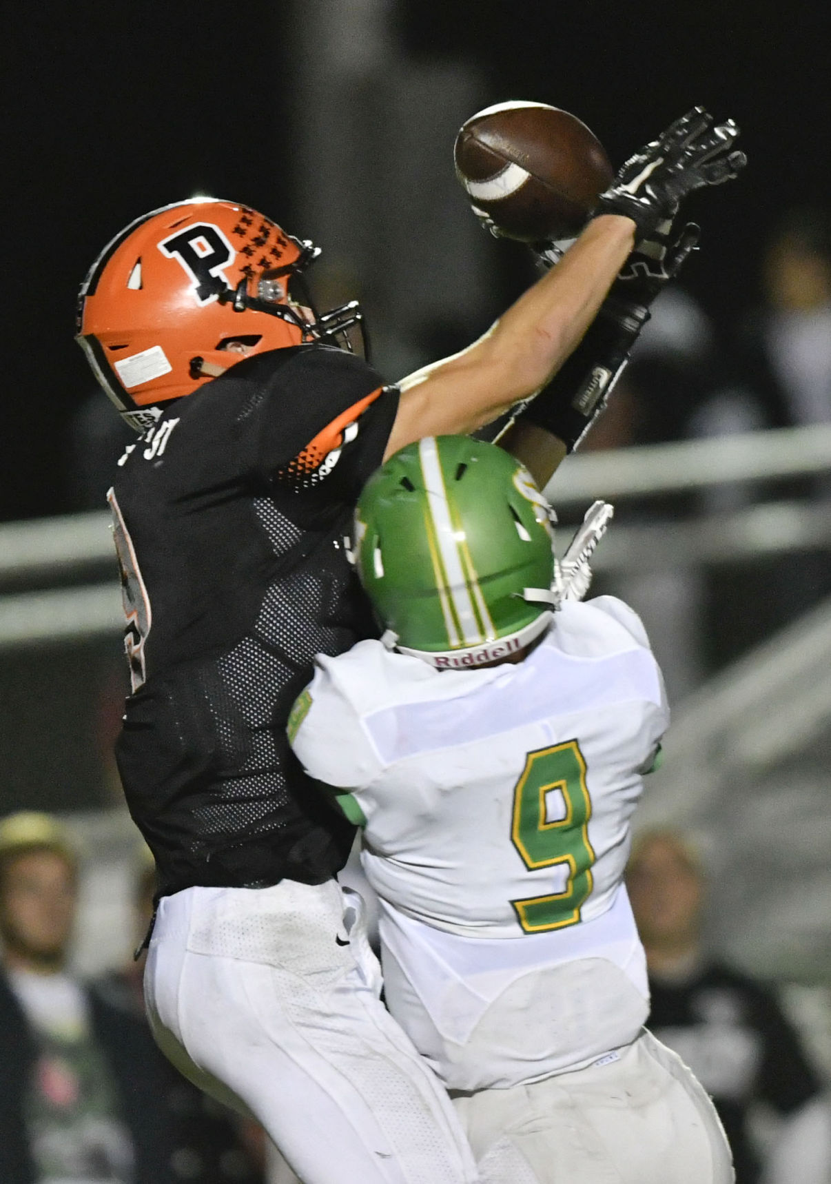 110416 SJ SY football 02.jpg